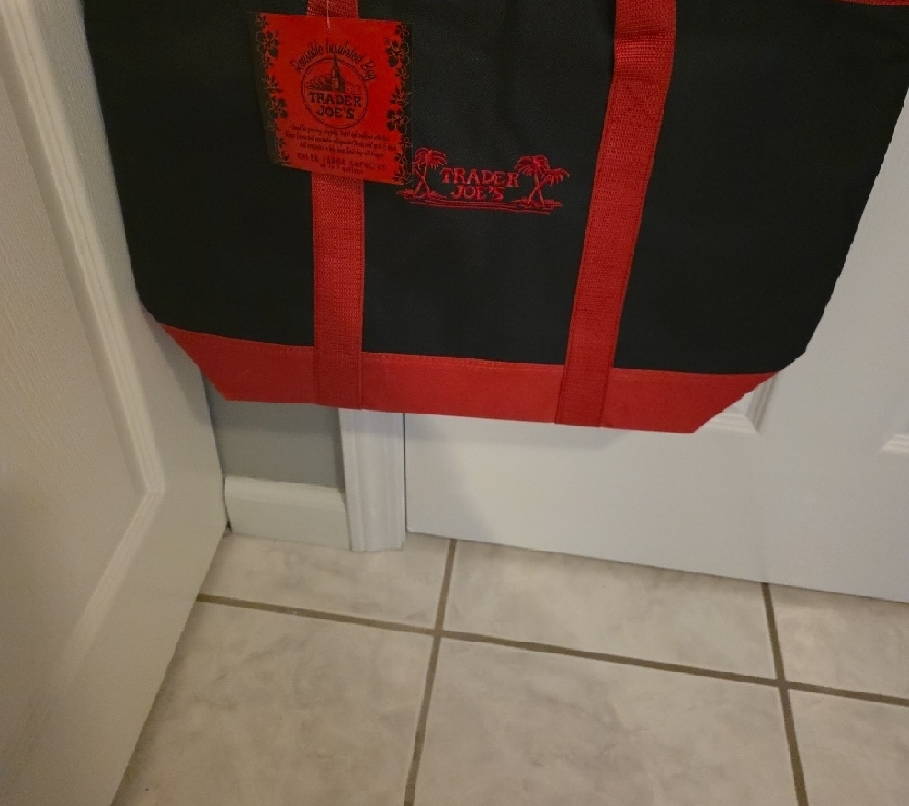 NWT- Trader Joe's Red and Black Insulated Tote Bag - Picture 3 of 6